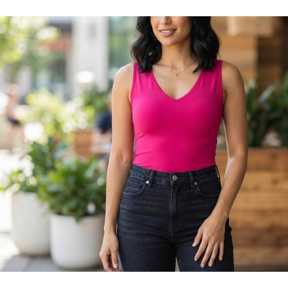 WHBM Hollywood Pink Dual Neck Seamless Tank Top V-Neck Scoop XS 570376800